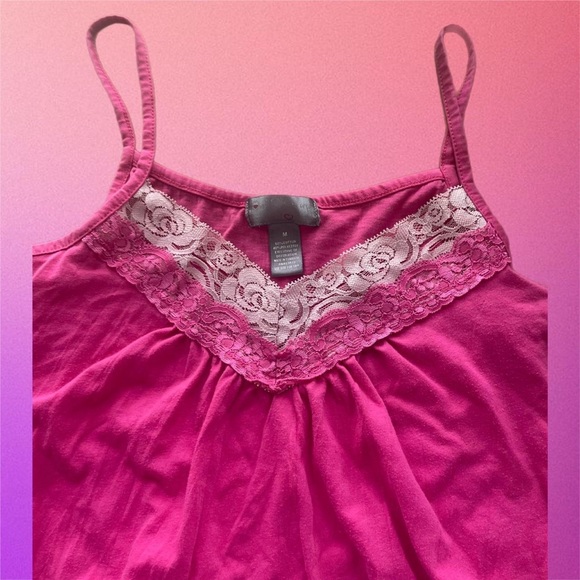 PINK LACE Y2K CAMI TOP💕 - Picture 2 of 3